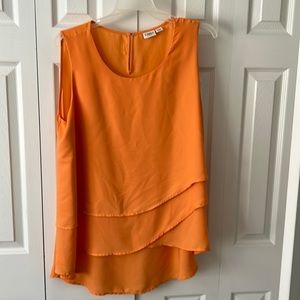 22W/24W CATO Peach ruffled tank